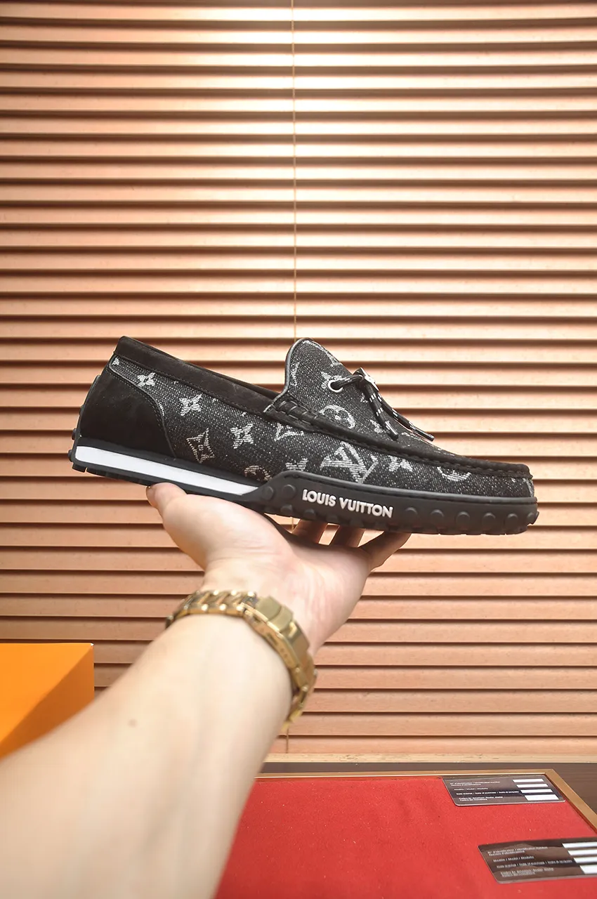 Men's men's shoes💰660💶[LOUIS VUITTON] (original order) new style🍀LV Louis Vuitton* - top version of LV classic beanie shoes! Made of imported original single cowhide, original leather side strips and wear-resistant rubber outsole! High quality products! Code number 39-45 (45 customized)